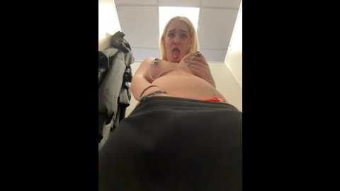 milkyy_wway @ stripchat on 20251201