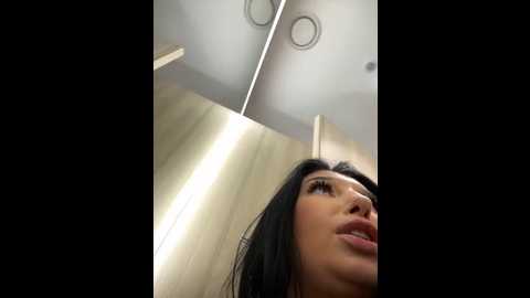 tisha_busty @ stripchat on 20251201