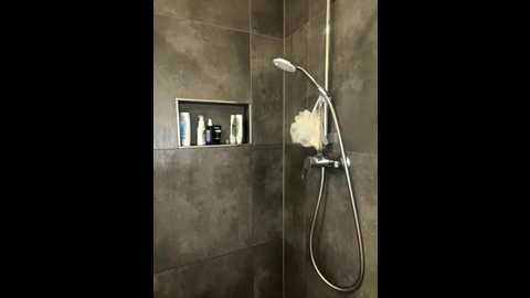 adelinaalia @ stripchat on 20251202