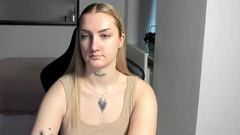 alexatease @ stripchat on 20251202