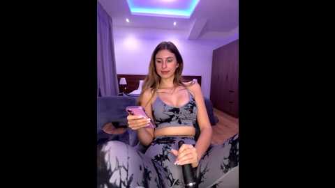 emma05 @ stripchat on 20251202