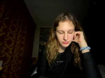 eva_angel3 @ stripchat on 20251202