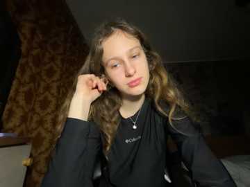 eva_angel3 @ stripchat on 20251202