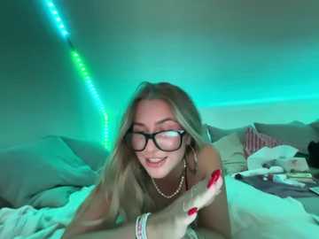 goddesemiiyy @ stripchat on 20251202
