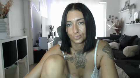 intimia @ stripchat on 20251202