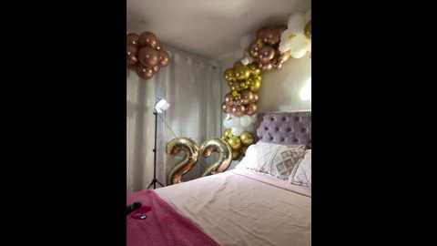 samantha_e2 @ stripchat on 20251202