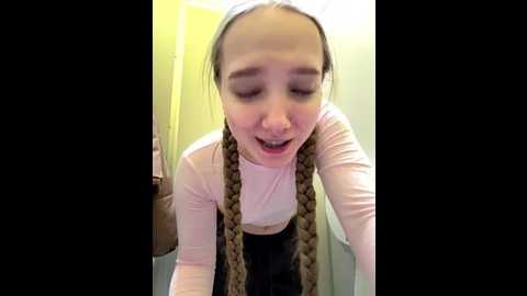 bambi_lu @ stripchat on 20251203