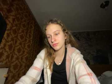 eva_angel3 @ stripchat on 20251203