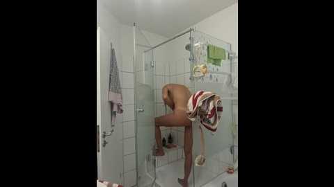 hotwifelyn68 @ stripchat on 20251203