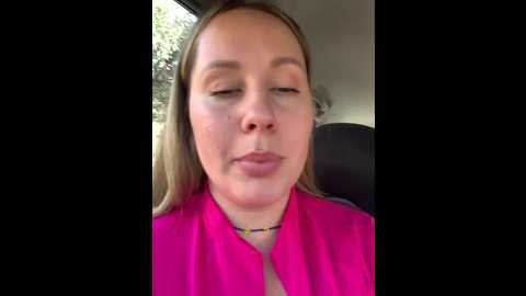 mona_plus @ stripchat on 20251203