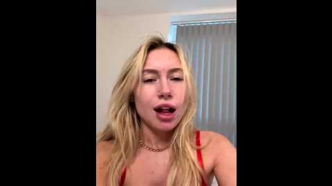 sexysaraxxoo @ stripchat on 20251203