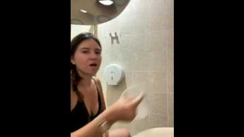 sweet_vicky_hot2 @ stripchat on 20251203