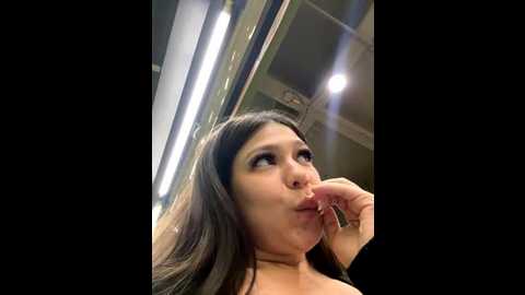 alyshanon18 @ stripchat on 20251204