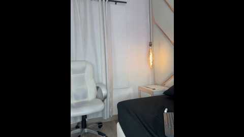 celeste_valencia_ @ stripchat on 20251204