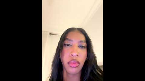 iamcrystal2 @ stripchat on 20251204