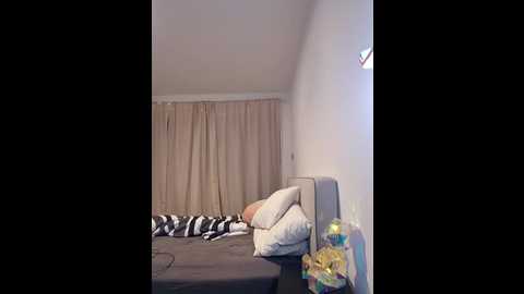 jujuicy_ @ stripchat on 20251204