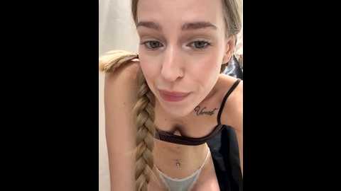 kira_mia @ stripchat on 20251204