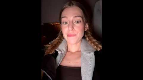 kira_mia @ stripchat on 20251204