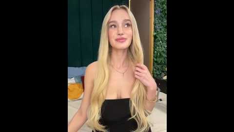 kristinadane @ stripchat on 20251204