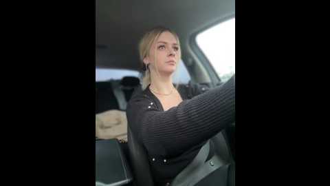 love_bri @ stripchat on 20251204