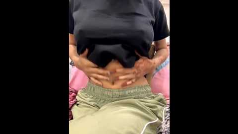 lovely_shakira @ stripchat on 20251204