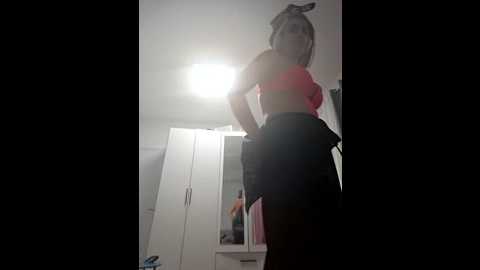 melissa0707 @ stripchat on 20251204