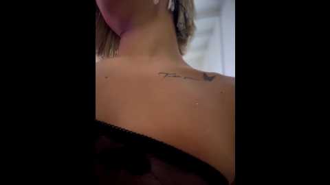 mystiquexxx @ stripchat on 20251204