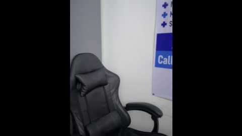 nathalia_28_ @ stripchat on 20251204