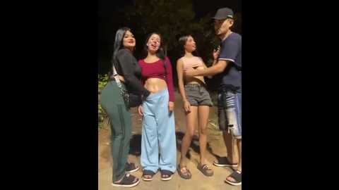 royalgirls_x @ stripchat on 20251204