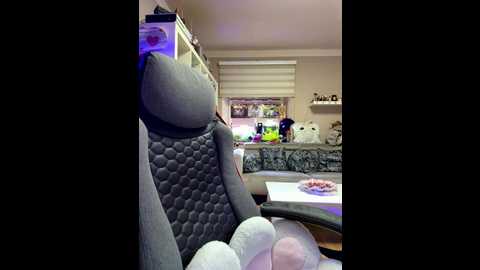 sexymelli18 @ stripchat on 20251204