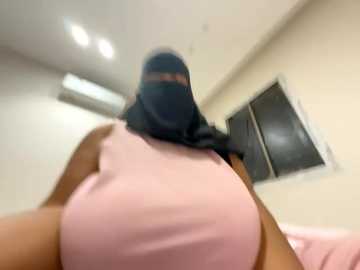 submissive_arab