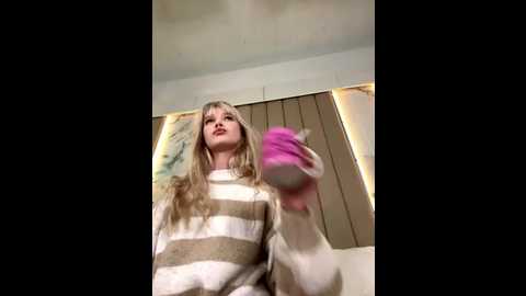 bellasecrett @ stripchat on 20251205