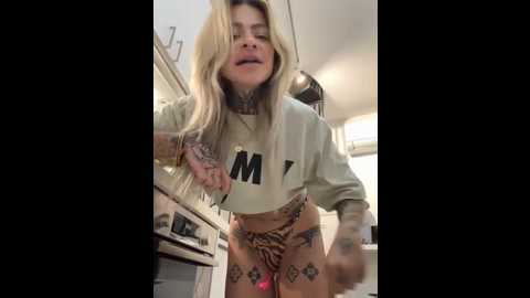 divina_x_ @ stripchat on 20251205