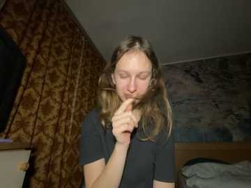 eva_angel3 @ stripchat on 20251205