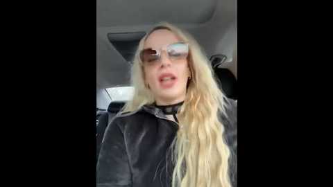 june695_ @ stripchat on 20251205