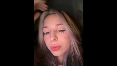 loraadoll @ stripchat on 20251205