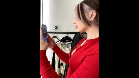 loraadoll @ stripchat on 20251205