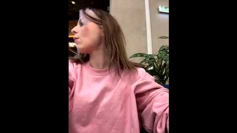 loraadoll @ stripchat on 20251205