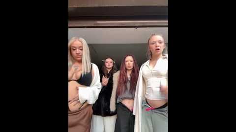 rolldolls @ stripchat on 20251205