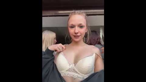 rolldolls @ stripchat on 20251205