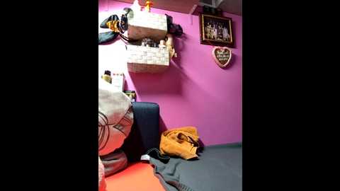 sexymelli18 @ stripchat on 20251205