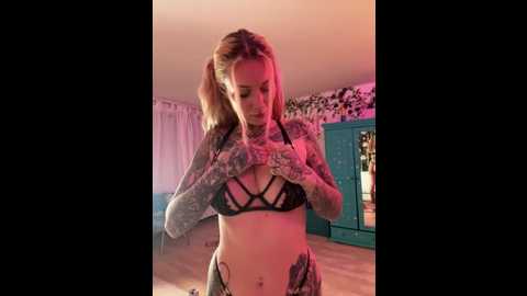 stella_kink @ stripchat on 20251205