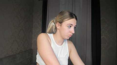 sugarplum_x @ stripchat on 20251205