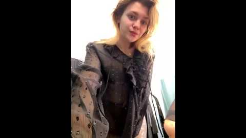 valenciashock @ stripchat on 20251205