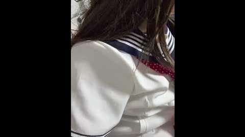 yiyi_707 @ stripchat on 20251205