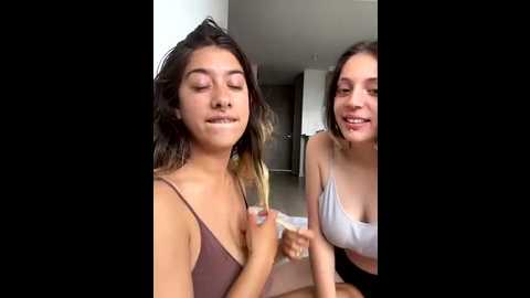 enyeld_ruru @ stripchat on 20251206