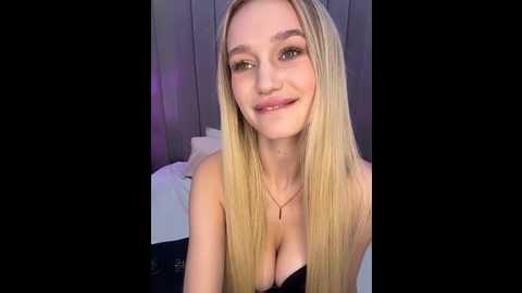 kristinadane @ stripchat on 20251206