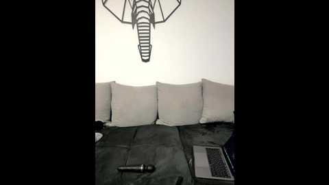 mia_fuchs @ stripchat on 20251206