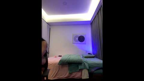 mia_lux77 @ stripchat on 20251206