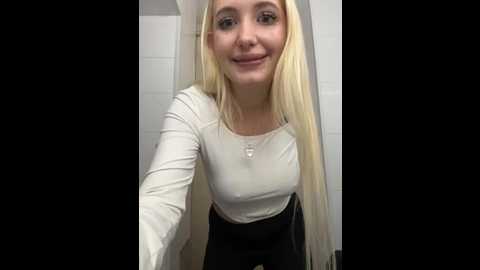 milkyy_wway @ stripchat on 20251206